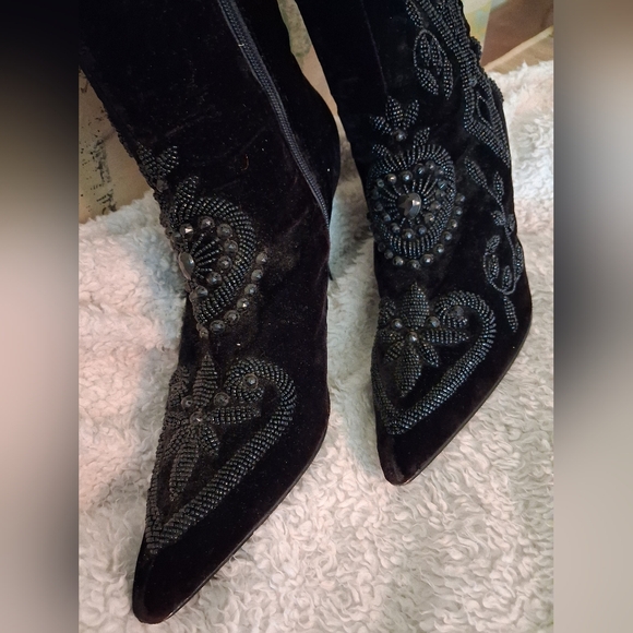 Star Studded Sequin Velvet Black Boots - Picture 2 of 9